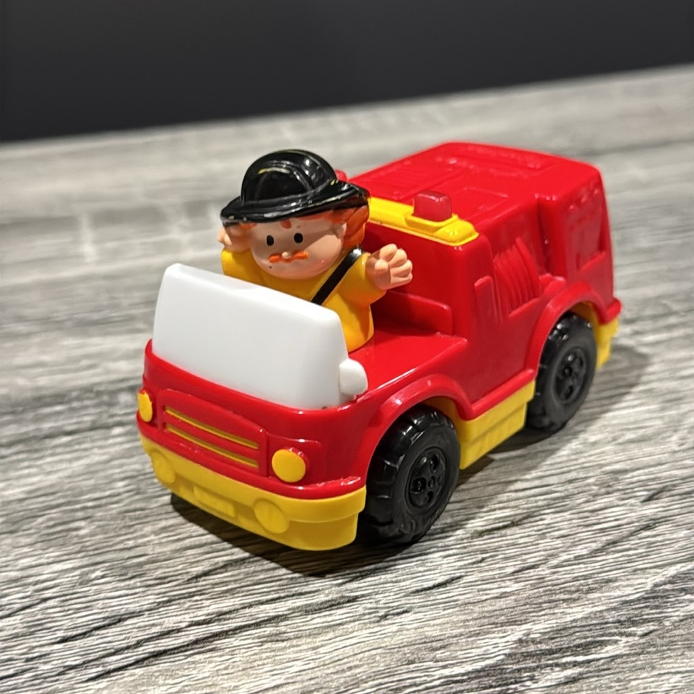 McDonald’s | Fisher-Price Little People: Firetruck (2005) - Happy Meal Toy